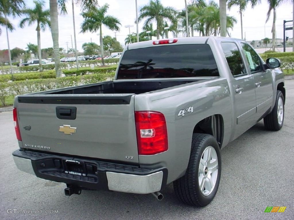 2007 Silverado 1500 LTZ Crew Cab 4x4 - Graystone Metallic / Ebony Black photo #3