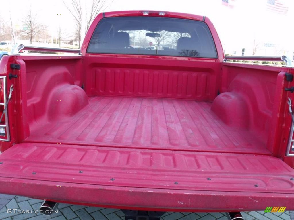 2004 Ram 1500 Laramie Quad Cab - Flame Red / Dark Slate Gray photo #16