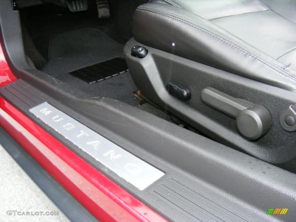 2006 Mustang V6 Premium Convertible - Redfire Metallic / Dark Charcoal photo #31