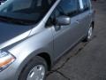 Magnetic Gray - Versa 1.8 S Hatchback Photo No. 8