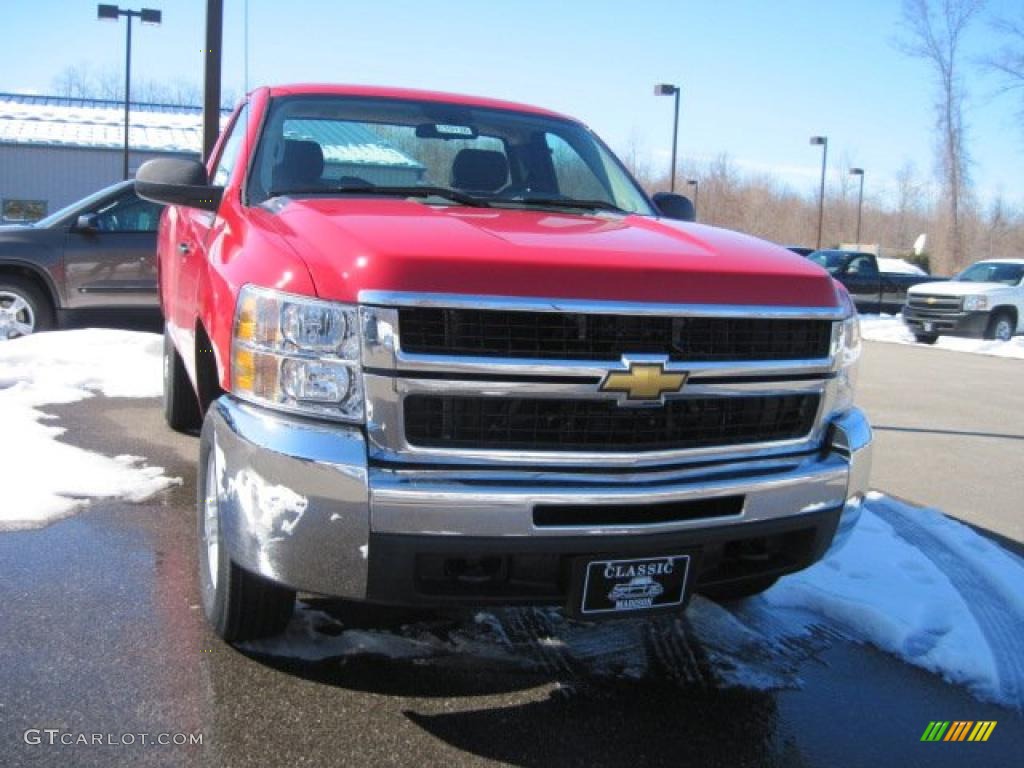 2010 Silverado 2500HD Regular Cab - Victory Red / Ebony photo #2