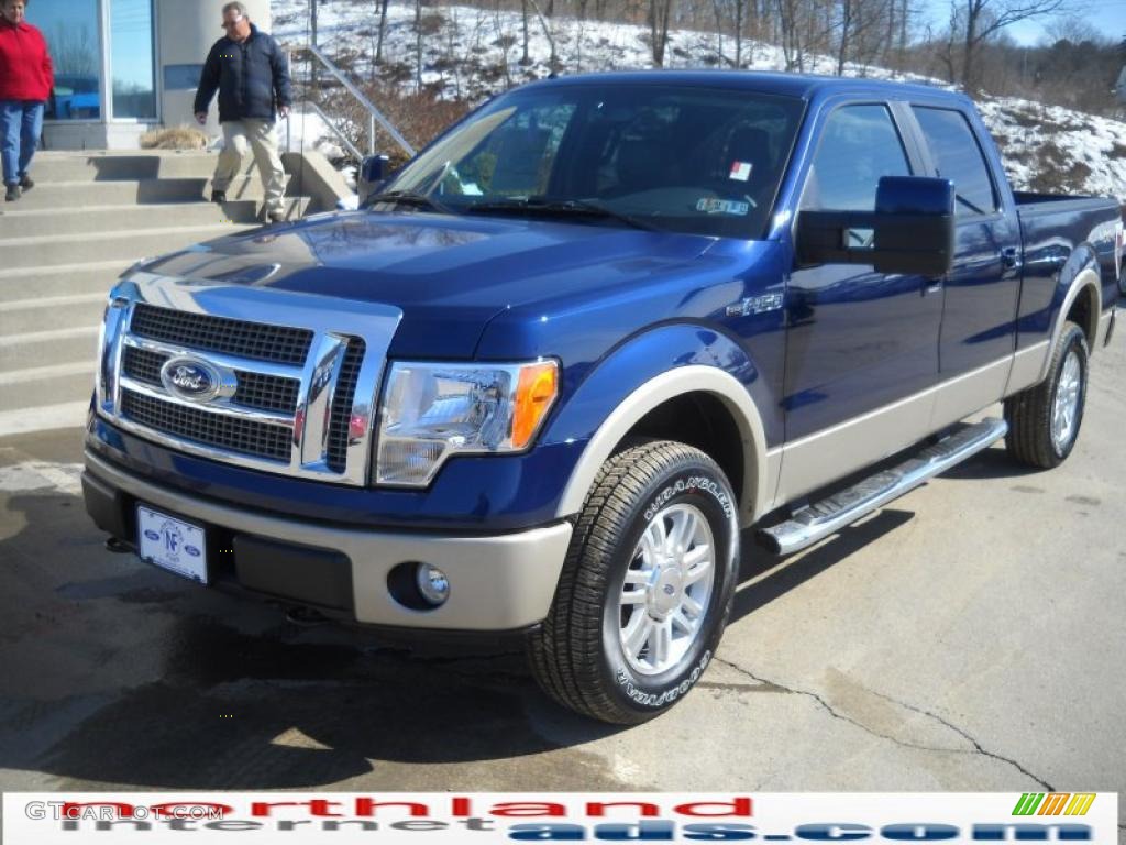 2010 F150 Lariat SuperCrew 4x4 - Dark Blue Pearl Metallic / Medium Stone photo #2