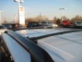 Super White - RAV4 4WD Photo No. 24