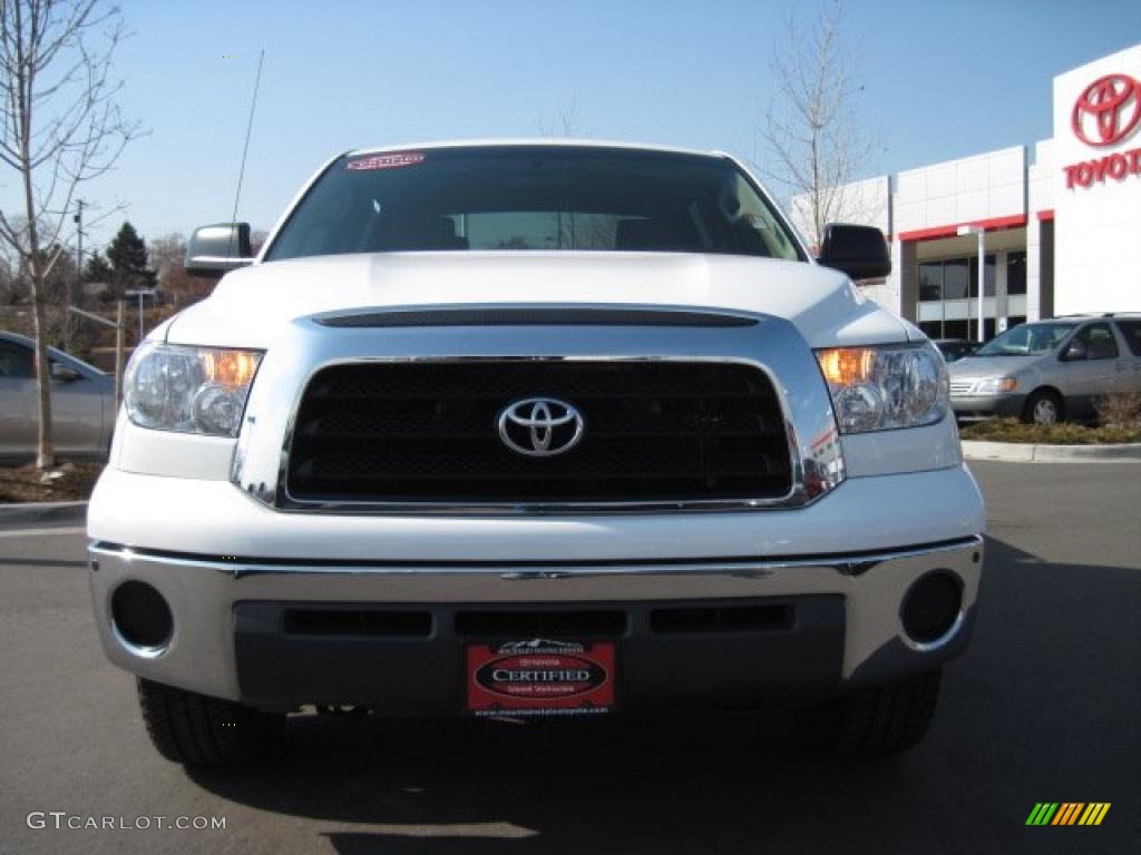 2007 Tundra SR5 CrewMax 4x4 - Super White / Beige photo #6