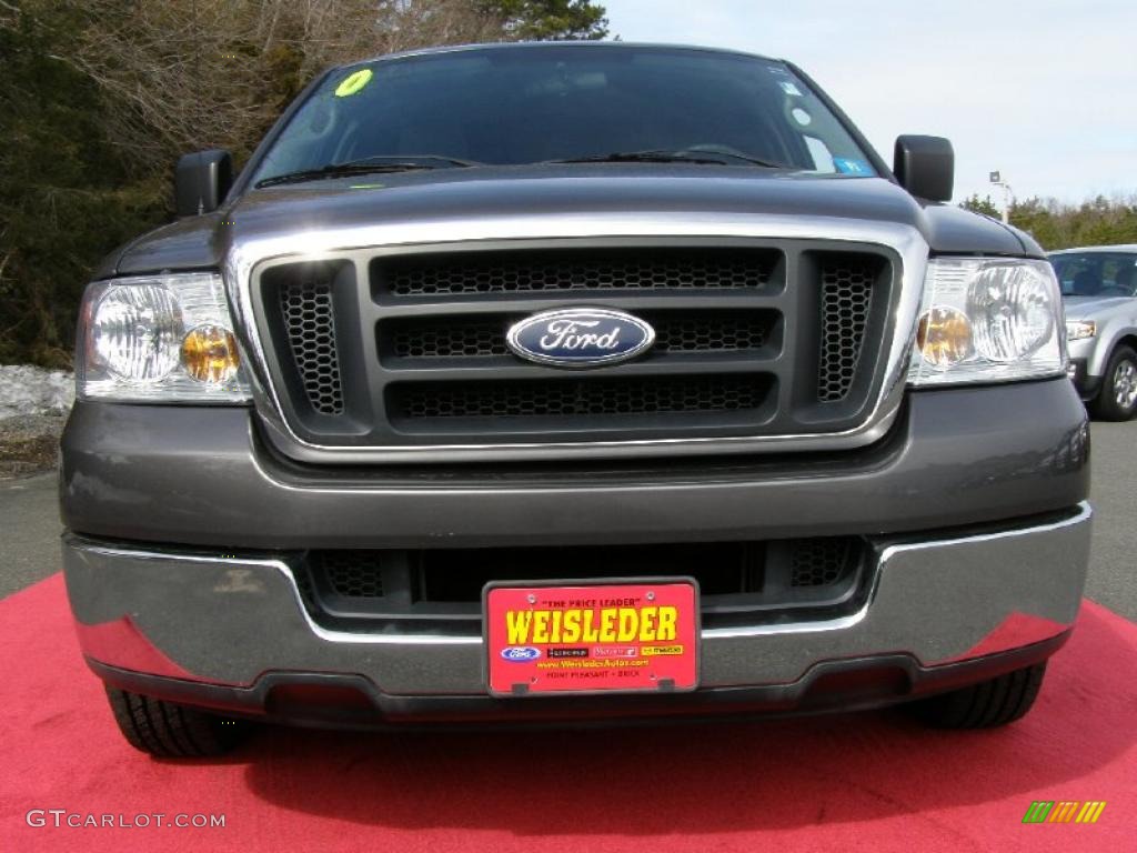 2004 F150 XL Regular Cab - Dark Shadow Grey Metallic / Dark Flint photo #5
