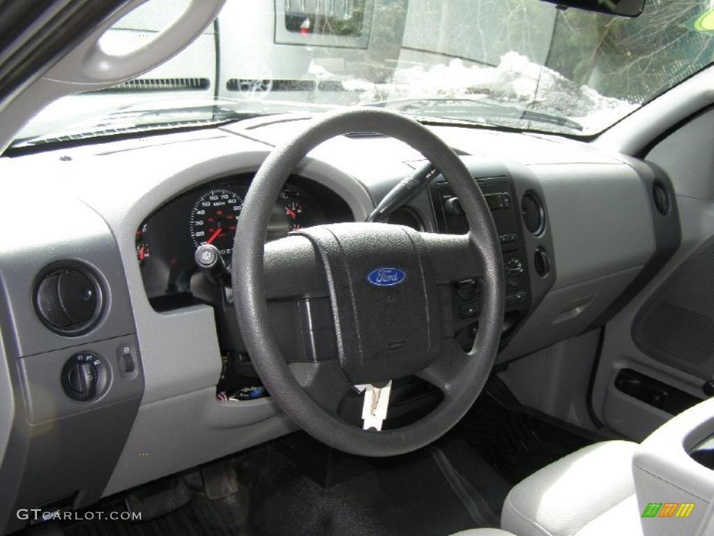 2004 F150 XL Regular Cab - Dark Shadow Grey Metallic / Dark Flint photo #13