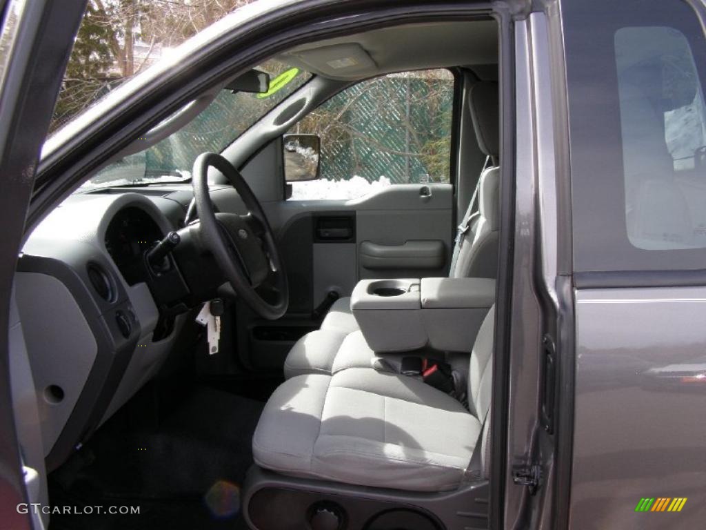2004 F150 XL Regular Cab - Dark Shadow Grey Metallic / Dark Flint photo #15