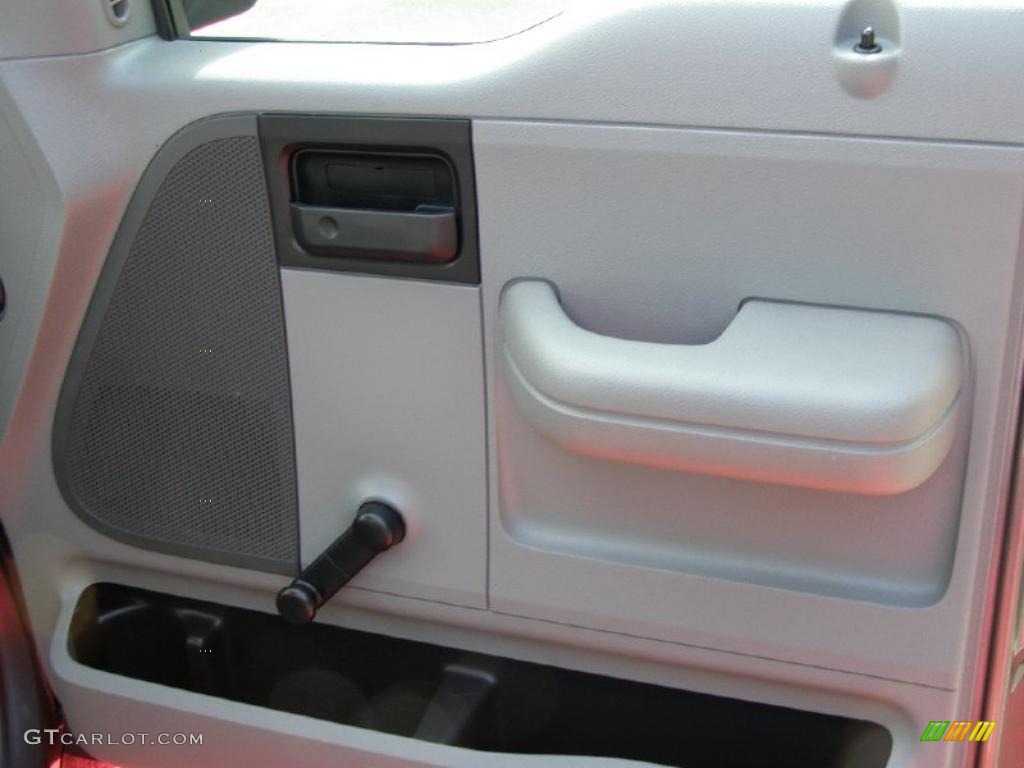 2004 F150 XL Regular Cab - Dark Shadow Grey Metallic / Dark Flint photo #21