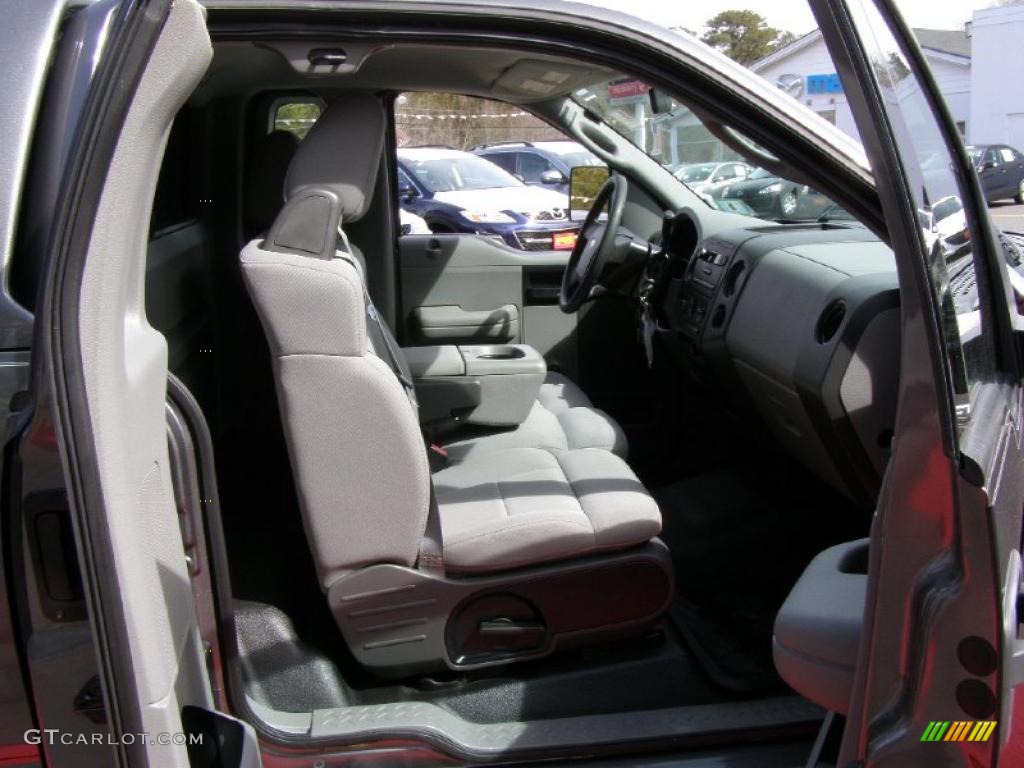 2004 F150 XL Regular Cab - Dark Shadow Grey Metallic / Dark Flint photo #23