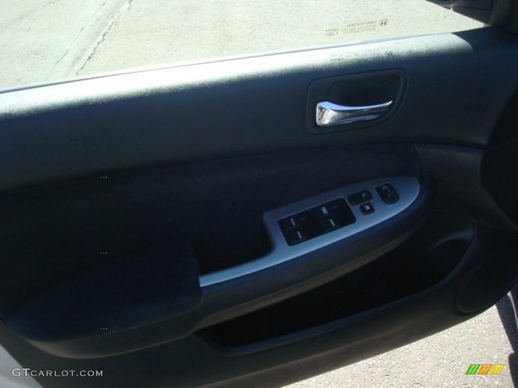 2003 Accord EX Sedan - Satin Silver Metallic / Gray photo #11