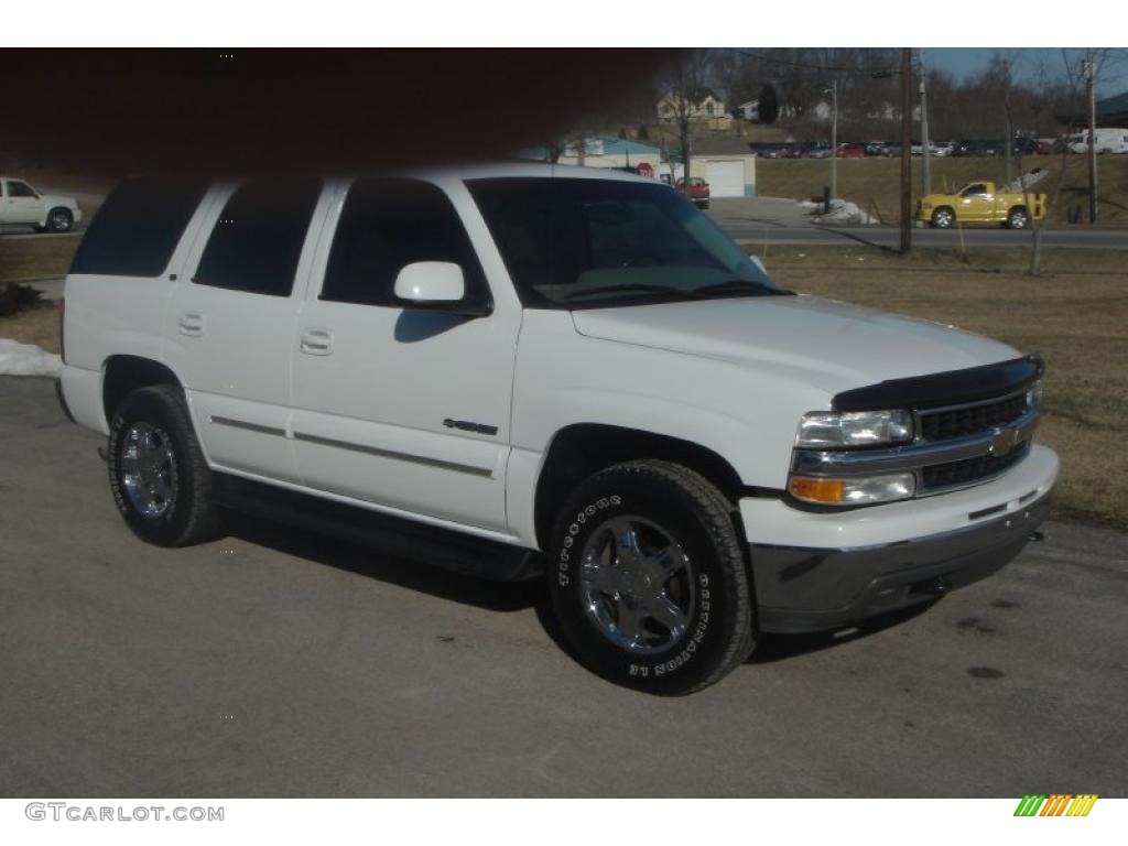 2003 Tahoe LT 4x4 - Summit White / Tan/Neutral photo #1