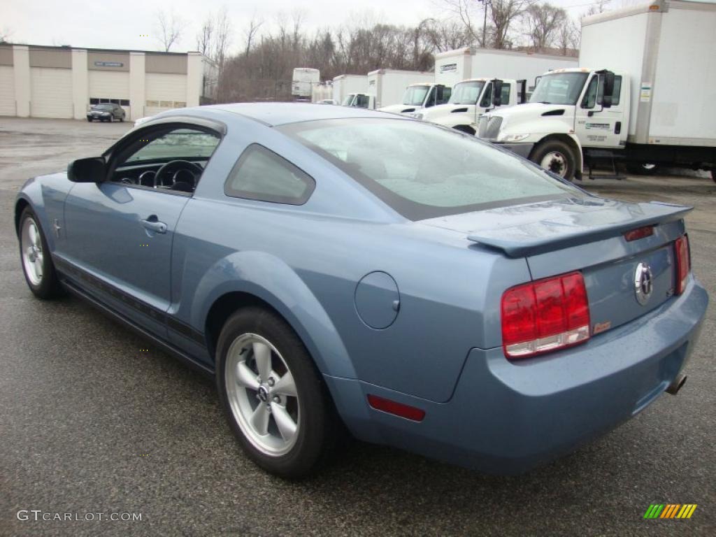 2007 Mustang V6 Premium Coupe - Vista Blue Metallic / Light Graphite photo #9