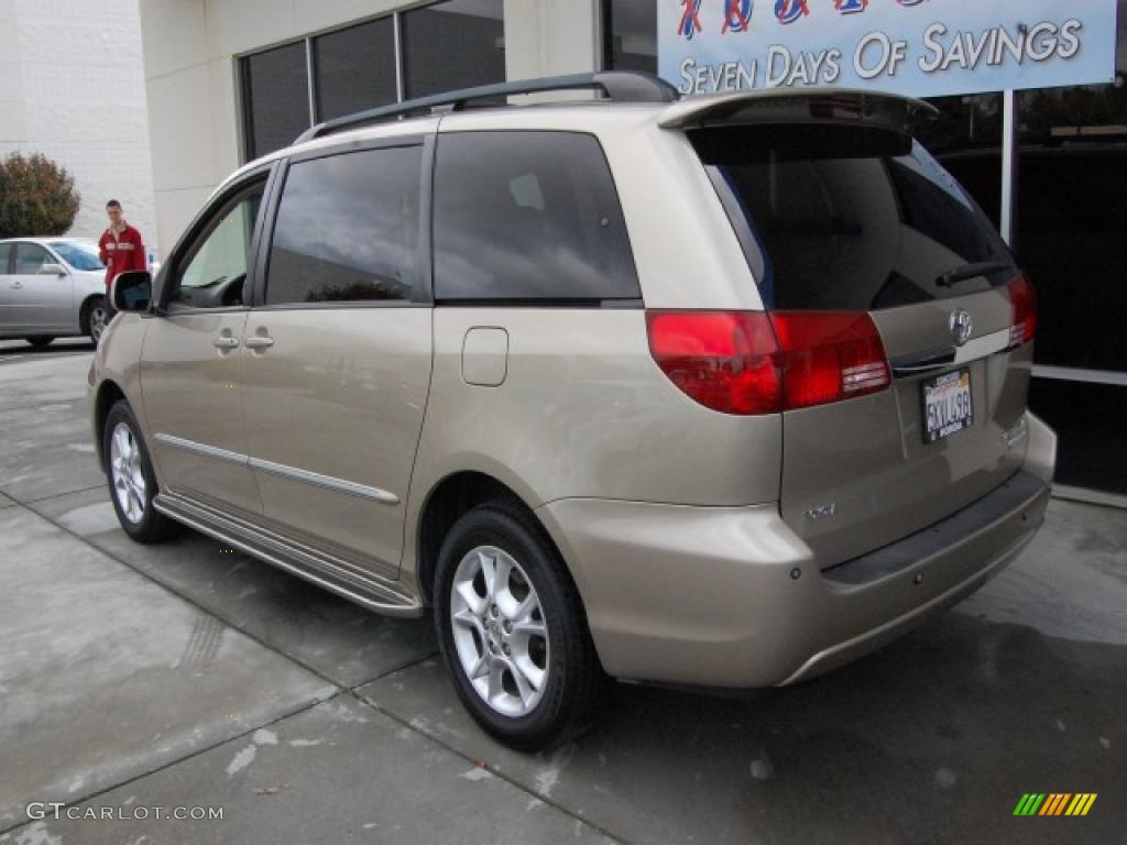 2005 Sienna XLE Limited AWD - Desert Sand Mica / Taupe photo #5
