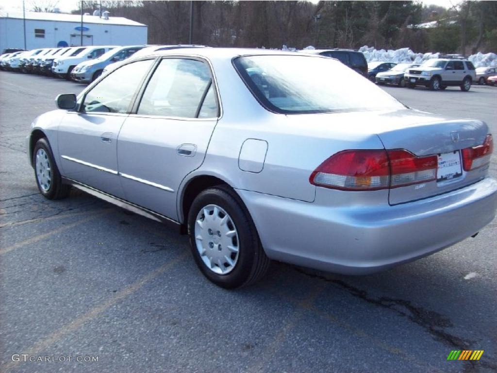 2001 Accord LX Sedan - Satin Silver Metallic / Quartz Gray photo #2
