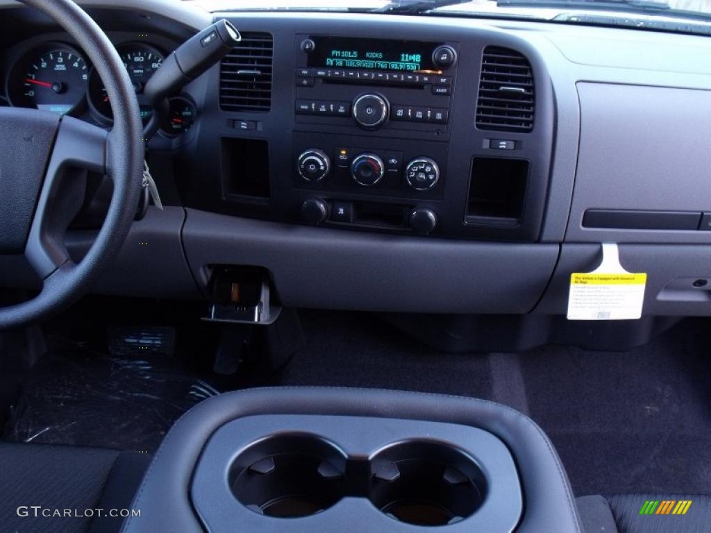 2010 Silverado 1500 LS Extended Cab - Sheer Silver Metallic / Dark Titanium photo #15