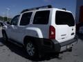 2010 Avalanche White Nissan Xterra SE  photo #3