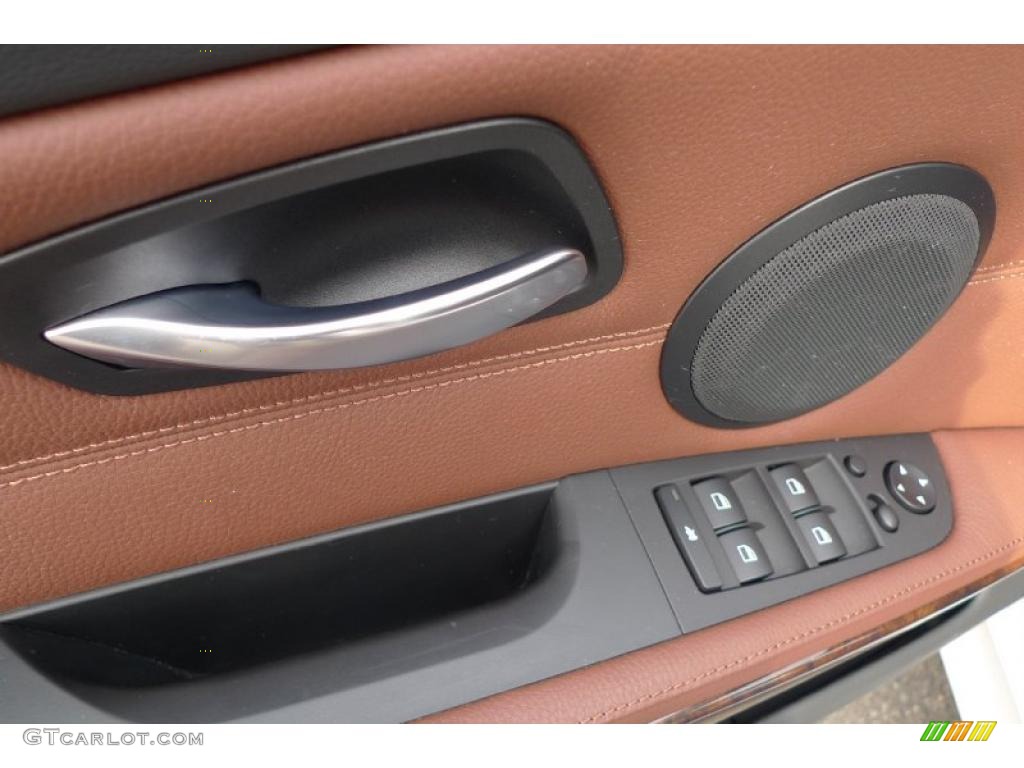 2007 3 Series 335i Sedan - Alpine White / Terra/Black Dakota Leather photo #24
