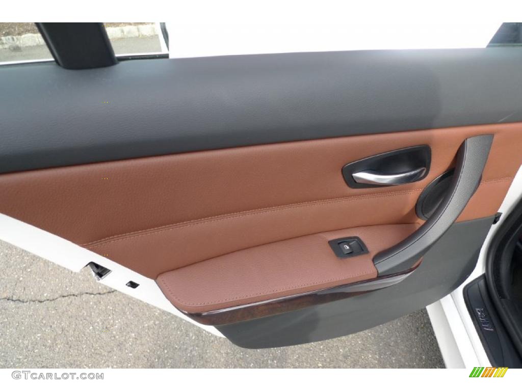 2007 3 Series 335i Sedan - Alpine White / Terra/Black Dakota Leather photo #27