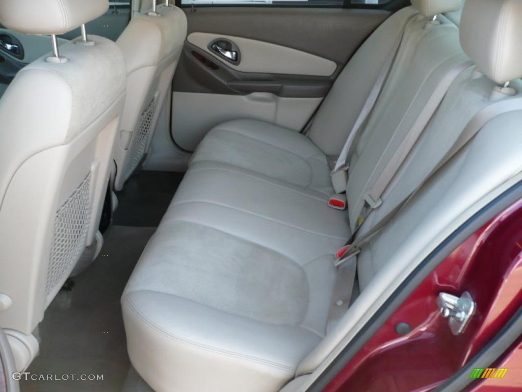 2004 Malibu LT V6 Sedan - Sport Red Metallic / Neutral photo #10