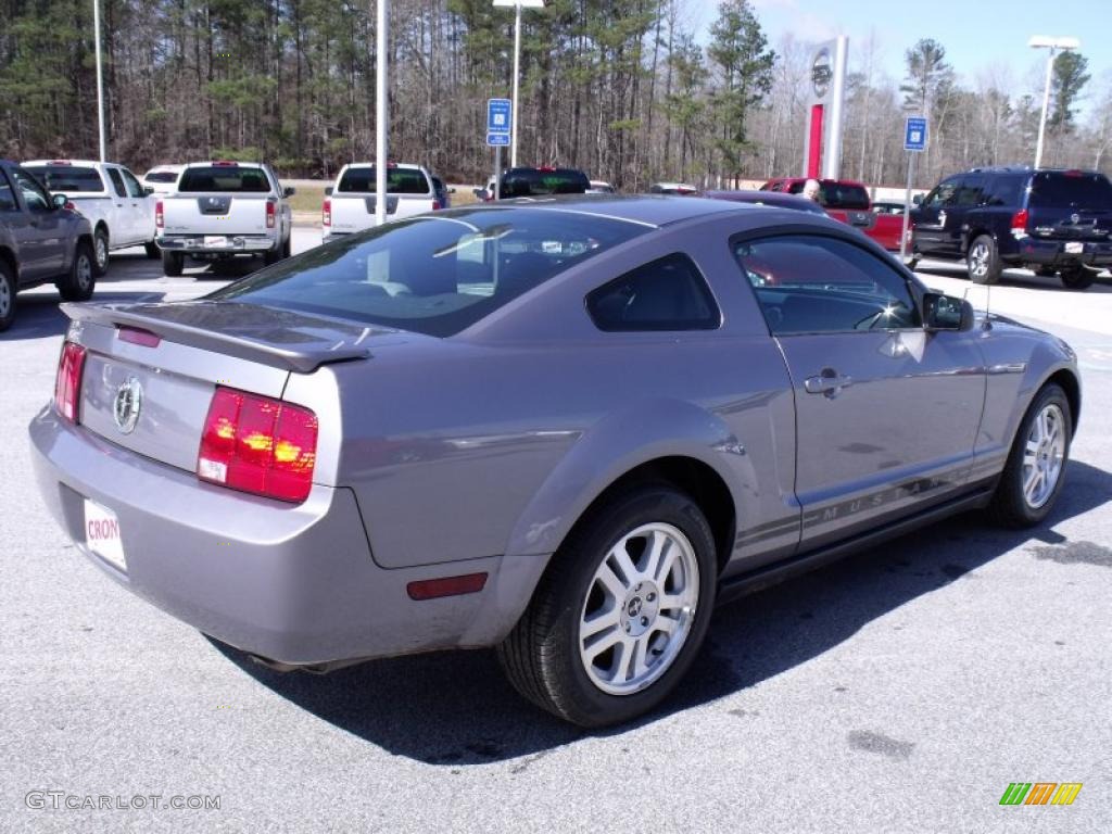 2007 Mustang V6 Premium Coupe - Tungsten Grey Metallic / Black/Dove Accent photo #5