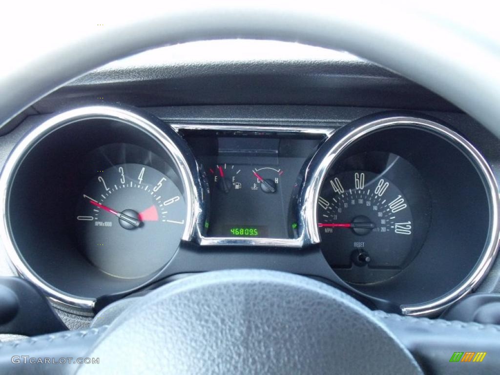 2007 Mustang V6 Premium Coupe - Tungsten Grey Metallic / Black/Dove Accent photo #18