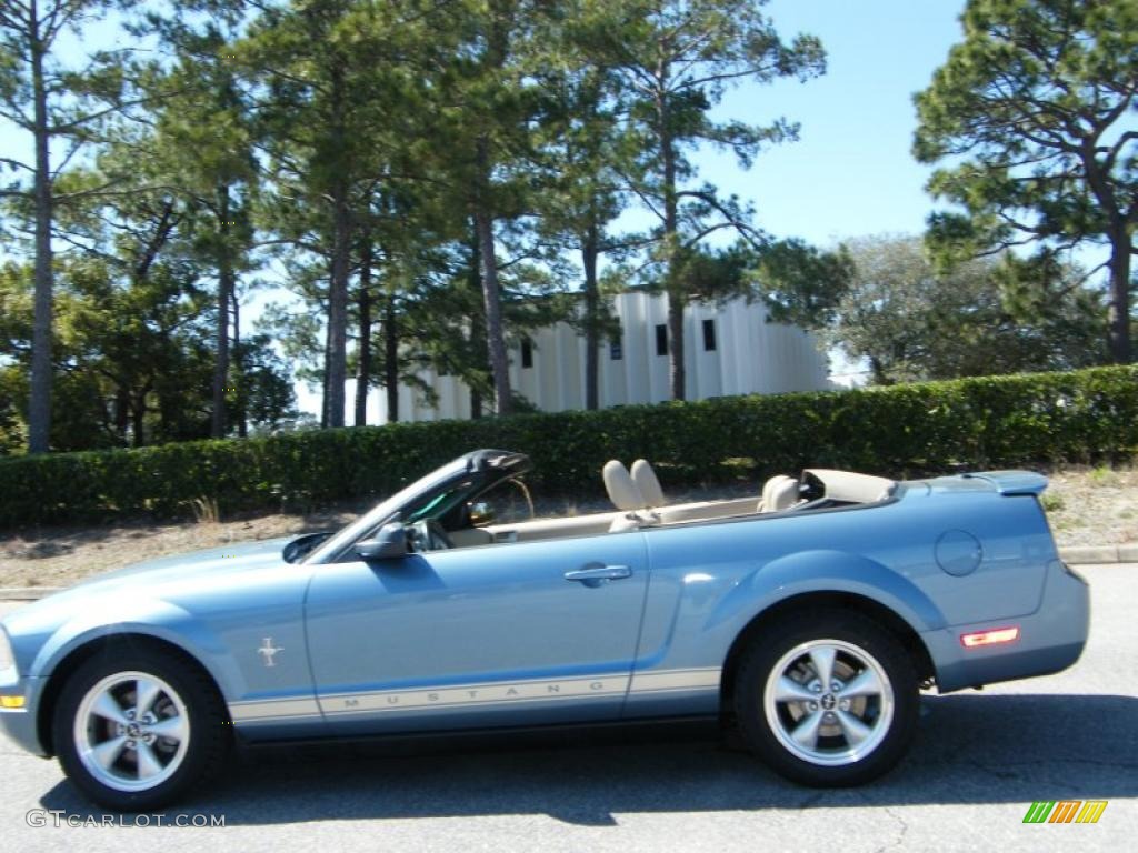 2007 Mustang V6 Premium Convertible - Windveil Blue Metallic / Medium Parchment photo #14