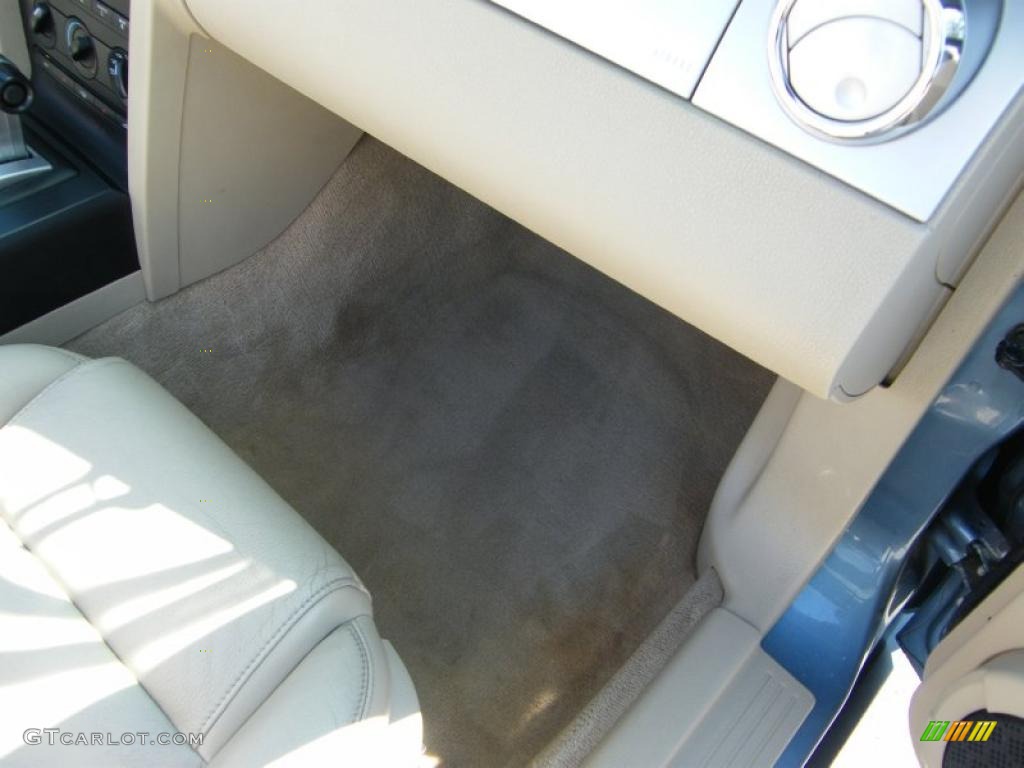 2007 Mustang V6 Premium Convertible - Windveil Blue Metallic / Medium Parchment photo #33