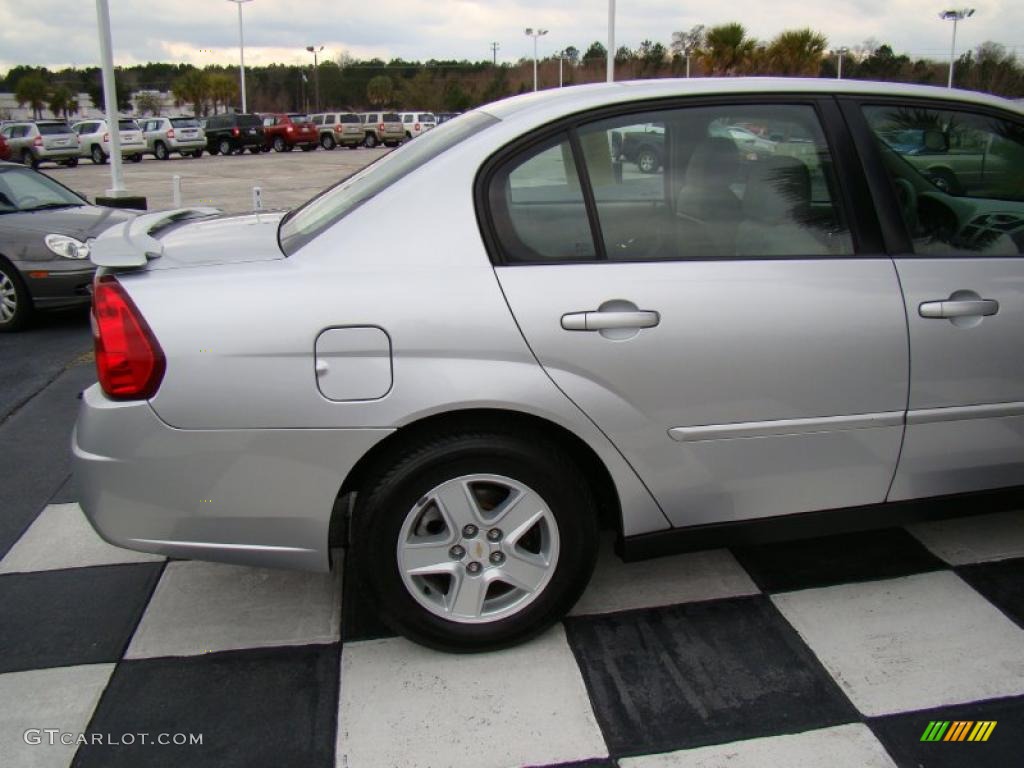 2005 Malibu LS V6 Sedan - Galaxy Silver Metallic / Gray photo #35