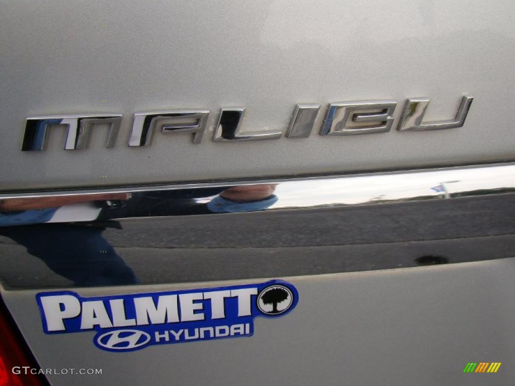2005 Malibu LS V6 Sedan - Galaxy Silver Metallic / Gray photo #37