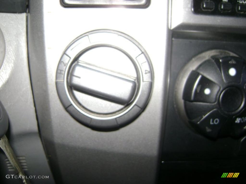 2004 4Runner SR5 4x4 - Galactic Gray Mica / Stone photo #24