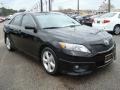 Black - Camry SE Photo No. 8
