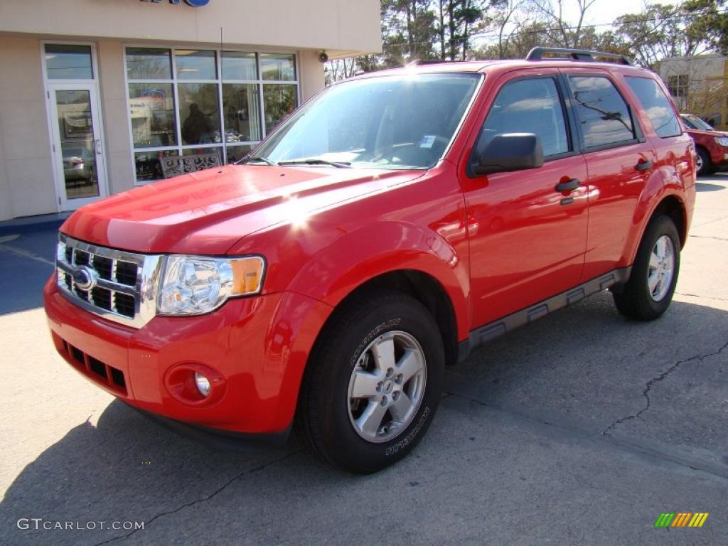 2009 Escape XLT V6 4WD - Sangria Red Metallic / Stone photo #2