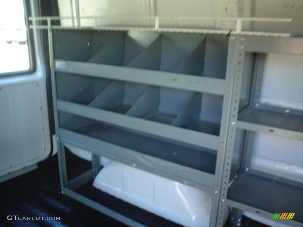 1999 Astro Cargo Van - Ivory White / Gray photo #16