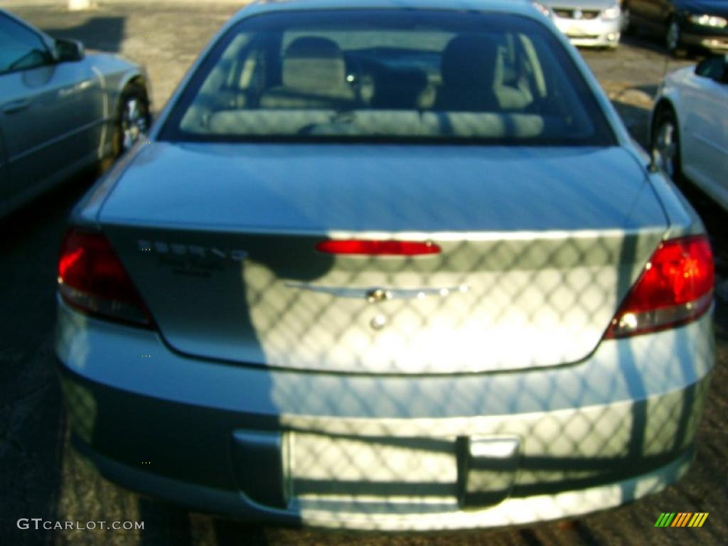 2004 Sebring Sedan - Bright Silver Metallic / Taupe photo #5