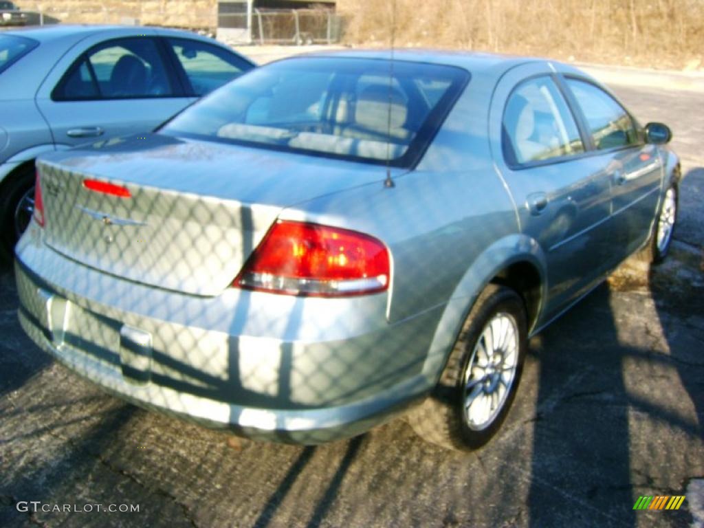 2004 Sebring Sedan - Bright Silver Metallic / Taupe photo #7