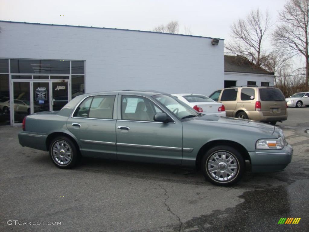 2006 Grand Marquis GS - Light Tundra Metallic / Light Camel photo #6