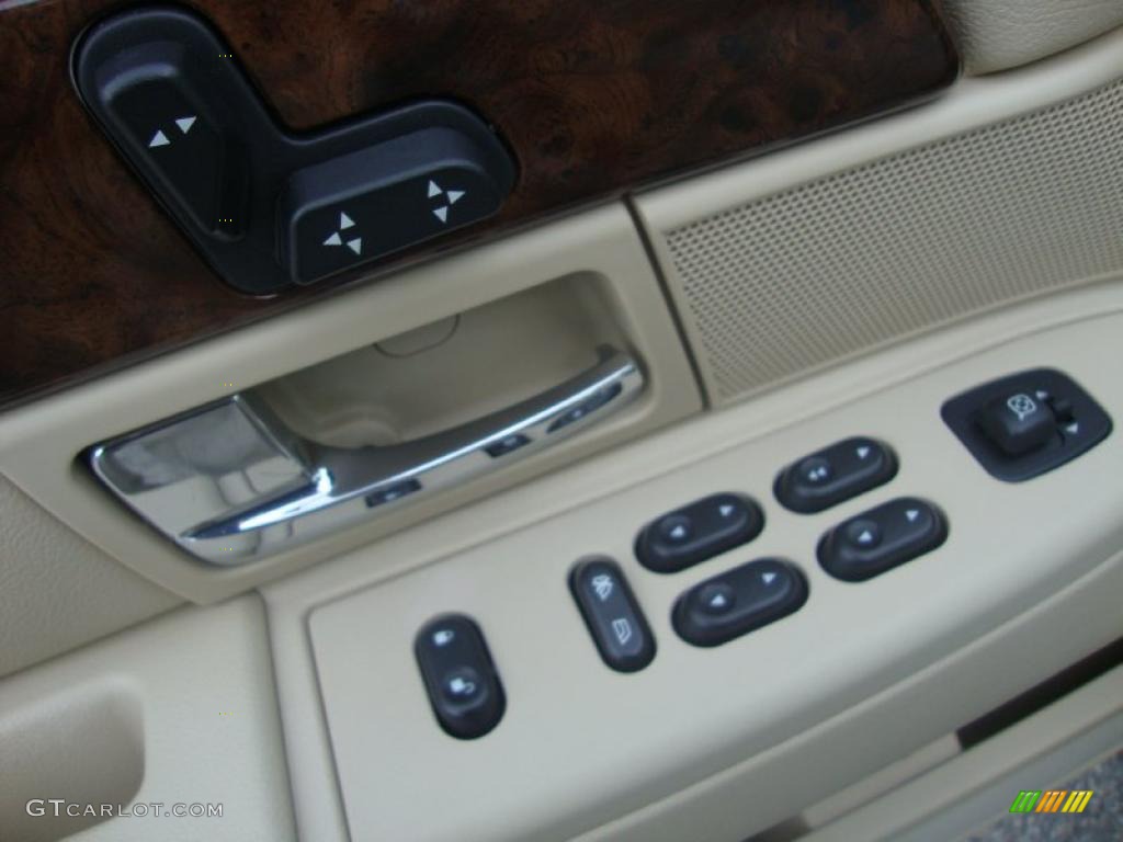 2006 Grand Marquis GS - Light Tundra Metallic / Light Camel photo #14
