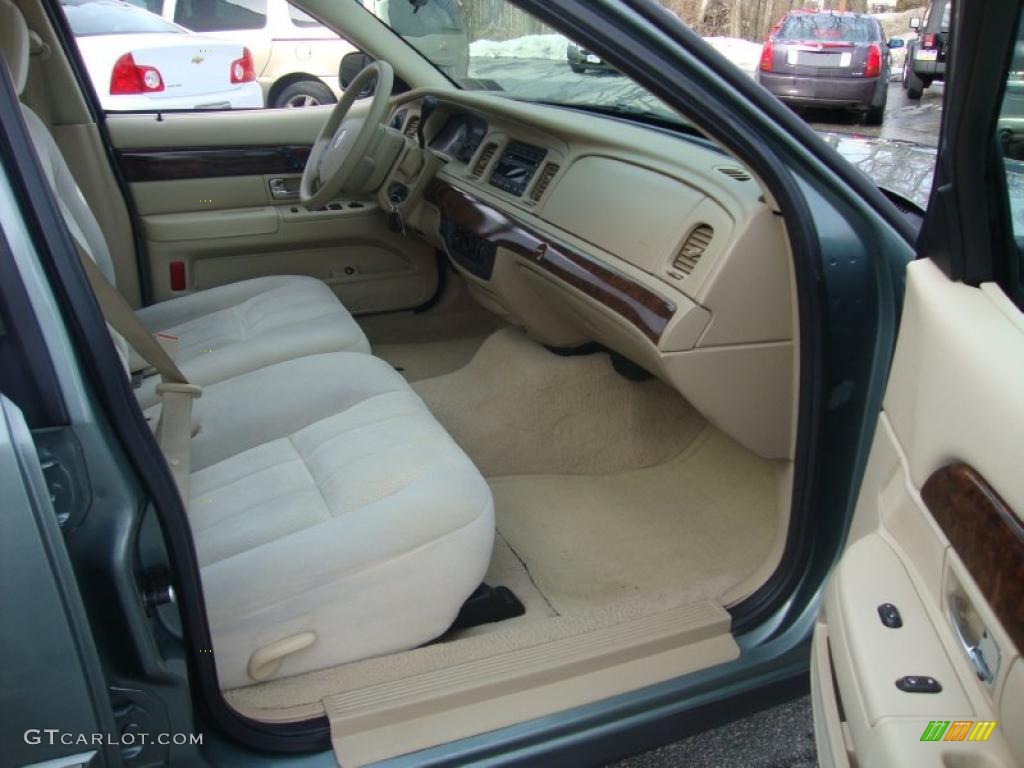2006 Grand Marquis GS - Light Tundra Metallic / Light Camel photo #17