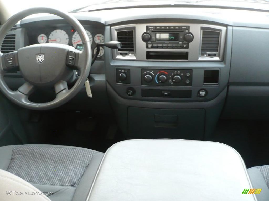 2008 Ram 1500 Sport Quad Cab 4x4 - Mineral Gray Metallic / Medium Slate Gray photo #17