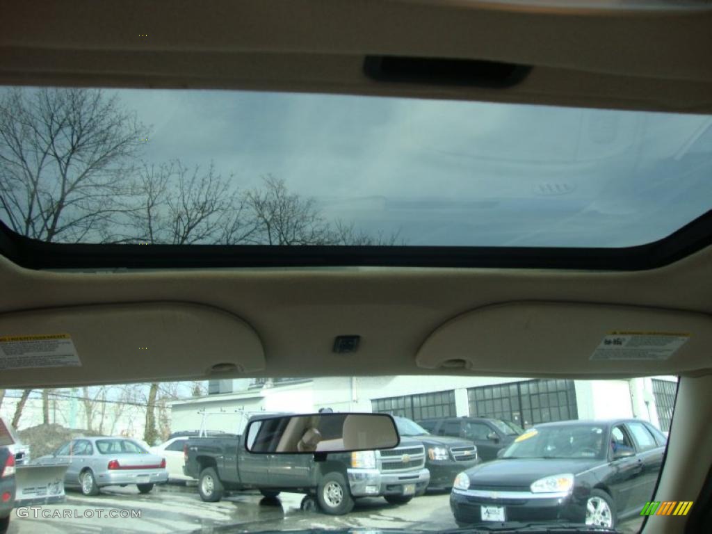 2006 Grand Marquis GS - Light Tundra Metallic / Light Camel photo #23