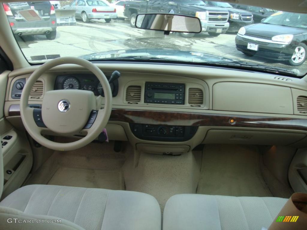 2006 Grand Marquis GS - Light Tundra Metallic / Light Camel photo #25