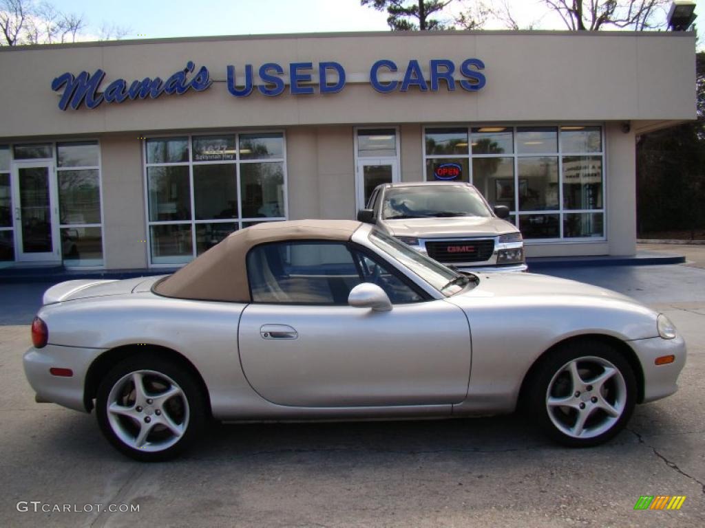 Sunlight Silver Metallic Mazda MX-5 Miata