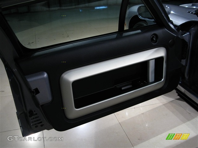 2006 Ford GT Standard GT Model Ebony Black Door Panel Photo #266864