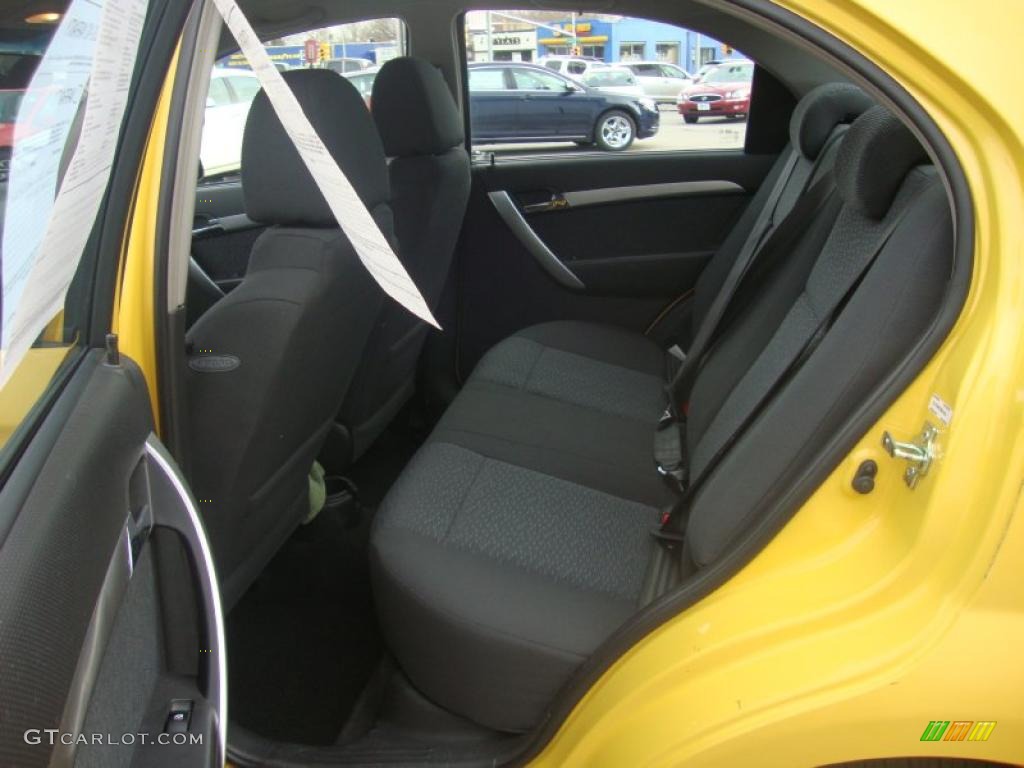 2009 Aveo LT Sedan - Summer Yellow / Charcoal photo #20