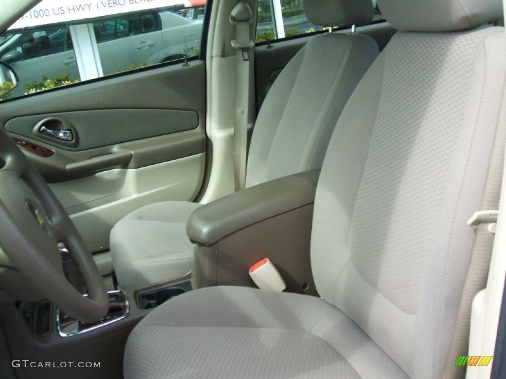 2008 Malibu Classic LS Sedan - White / Cocoa/Cashmere Beige photo #10