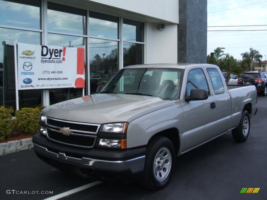 2007 Silverado 1500 Classic Work Truck Extended Cab - Silver Birch Metallic / Dark Charcoal photo #1