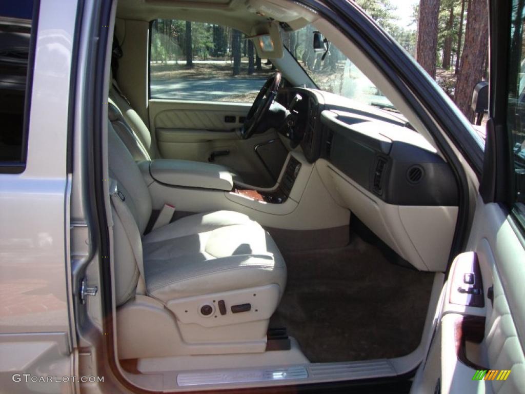 2004 Escalade ESV AWD Platinum Edition - Quicksilver / Shale photo #47