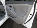 Super White - Camry LE V6 Photo No. 15