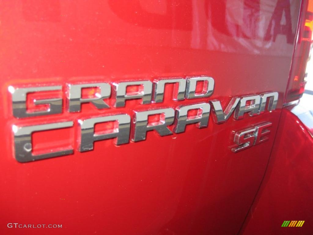 2010 Grand Caravan SE - Inferno Red Crystal Pearl / Dark Slate Gray/Light Shale photo #23