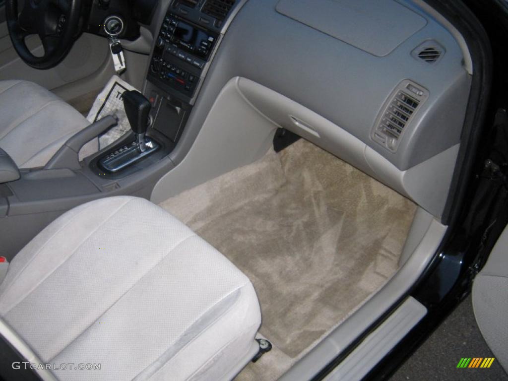 2000 Maxima SE - Super Black / Frost photo #7